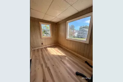 85 Maplewood Avenue #2nd Floor, West Hartford, CT 06119 - Photo 9