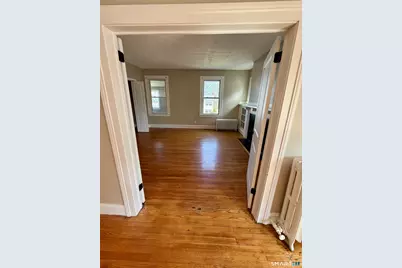 85 Maplewood Avenue #2nd Floor, West Hartford, CT 06119 - Photo 7