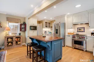 28 Cary Ln, Bloomfield, CT 06002 - Photo 7