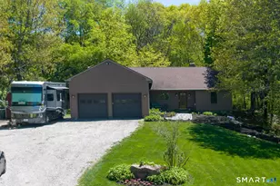 123 Round Hill Rd, Middletown, CT 06457 - Photo 3
