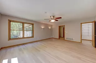 123 Round Hill Rd, Middletown, CT 06457 - Photo 19
