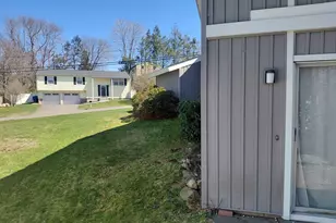 17 Hickory Hill Dr, Waterbury, CT 06708 - Photo 5