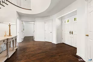 12 Ricki-Beth Ln, Greenwich, CT 06870 - Photo 3