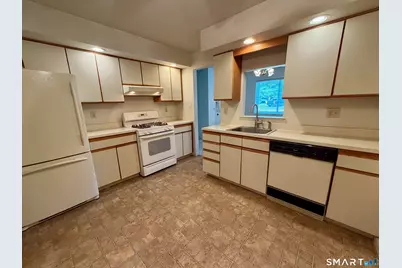 210 Windgate Circle #A, Monroe, CT 06468 - Photo 5