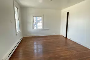 69 W Liberty St, Waterbury, CT 06706 - Photo 3