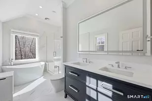 21 Split Rock Rd, Newtown, CT 06470 - Photo 17