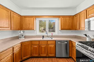 184 Main St, Manchester, CT 06042 - Photo 5