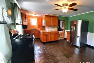 21-23 Community Ave, Plainfield, CT 06374 - Photo 5