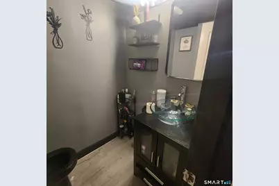 207 Main Street, East Hartford, CT 06118 - Photo 15