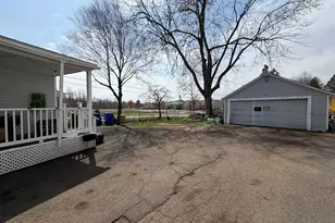 207 Main St, East Hartford, CT 06118 - Photo 5