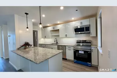 114 Heritage Village #C, Southbury, CT 06488 - Photo 3