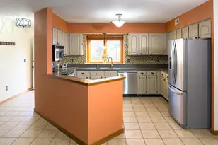 804 Sandstone Dr, South Windsor, CT 06074 - Photo 3