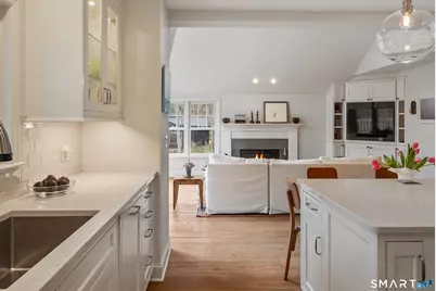 370 Rowayton Avenue, Norwalk, CT 06853 - Photo 9