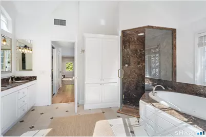 370 Rowayton Avenue, Norwalk, CT 06853 - Photo 29