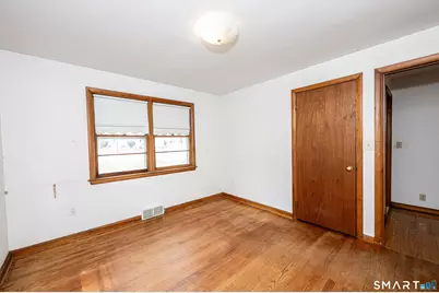 24 Norway Road, North Haven, CT 06473 - Photo 13