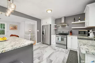 96 Lynn Dr, Meriden, CT 06451 - Photo 9