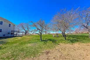 440 Hill St, Bristol, CT 06010 - Photo 35