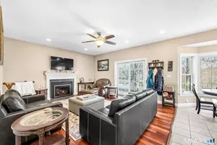 977 Sheldon St, Suffield, CT 06093 - Photo 11