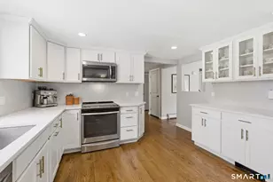 6 Fieldstone Dr, Newtown, CT 06470 - Photo 7