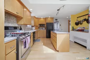 81 Montclair Dr, West Hartford, CT 06107 - Photo 13