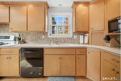 81 Montclair Drive, West Hartford, CT 06107 - Photo 11