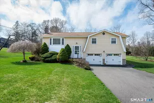 100 Bette Cir, Vernon, CT 06066 - Photo 1