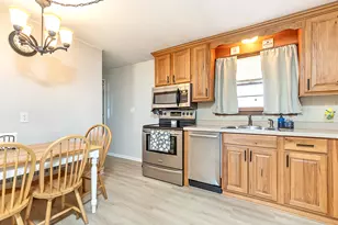 252 Middletown Ave, Wethersfield, CT 06109 - Photo 9