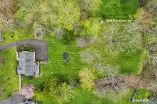 5 Iris Ln, Redding, CT 06896 - Photo 27