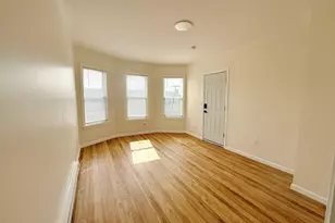 70 Lindley St, Bridgeport, CT 06604 - Photo 3