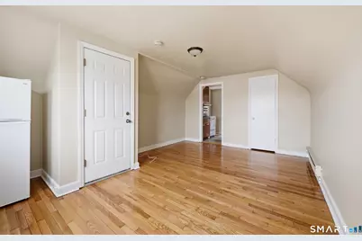 976 Capitol Avenue #3, Bridgeport, CT 06606 - Photo 3