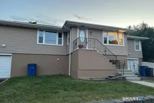 194 South End Rd, New Haven, CT 06515 - Photo 1