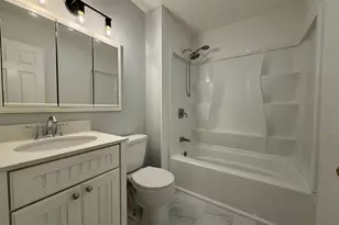 154 E Main St, Branford, CT 06405 - Photo 9