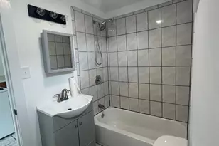 142 Cowles St, Bridgeport, CT 06607 - Photo 9