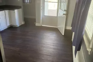 75 Judson Pl, Bridgeport, CT 06610 - Photo 5