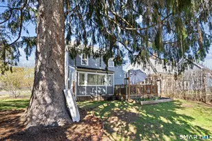 53 Richard St, West Hartford, CT 06119 - Photo 33