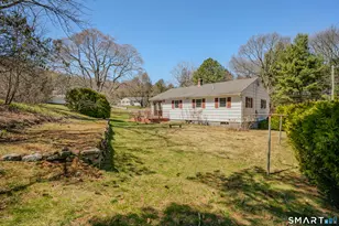 8 Holly Hill Dr, Montville, CT 06382 - Photo 29