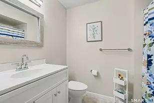 2415 Shepard Ave, Hamden, CT 06518 - Photo 29