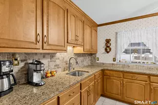 7 Parker Ln, Westbrook, CT 06498 - Photo 13