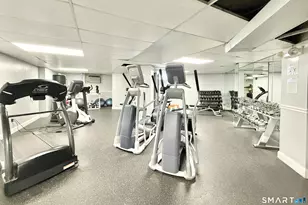 91 Strawberry Hill Ave, Stamford, CT 06902 - Photo 15