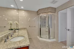 2 Cascade Rd, West Hartford, CT 06117 - Photo 19