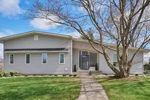 2 Cascade Rd, West Hartford, CT 06117 - Photo 33