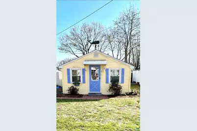 7 3rd Street #7, Madison, CT 06443 - Photo 1