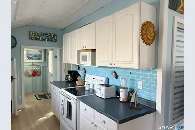 7 3rd Street #7, Madison, CT 06443 - Photo 17