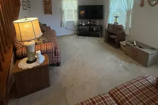 65 Pearl Ave, Hamden, CT 06514 - Photo 13