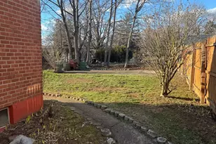 65 Pearl Ave, Hamden, CT 06514 - Photo 3