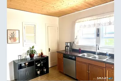 356 Middle Tpke East Turnpike, Manchester, CT 06040 - Photo 11