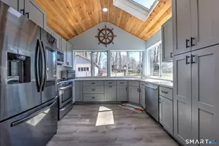 678 Buckingham Ave, Milford, CT 06460 - Photo 23