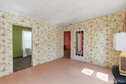 64 Fourth Avenue, West Haven, CT 06516 - Photo 7