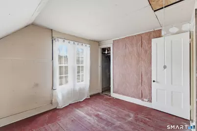 64 Fourth Avenue, West Haven, CT 06516 - Photo 15