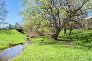 34 Hemlock Ct, Cromwell, CT 06416 - Photo 5